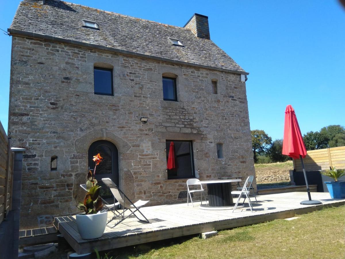 Les charmantes pierres percées Ploumilliau Exterior foto